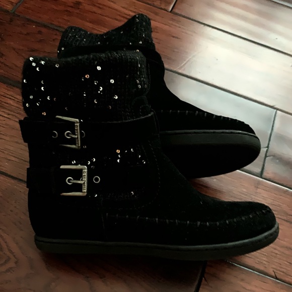 Guess Black Sparkle Boots with Buckles 7.5 NWOB - Picture 5 of 7